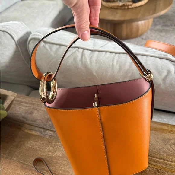 Kate Spade Mini Halo Bucket Bag in Baked Amber new without tags - Picture 9 of 9